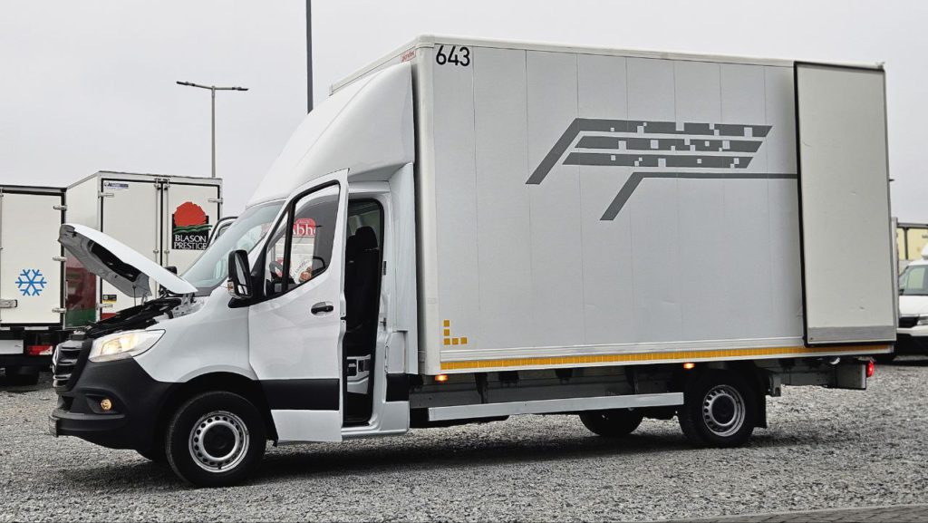 Mercedes-Benz Sprinter 2021