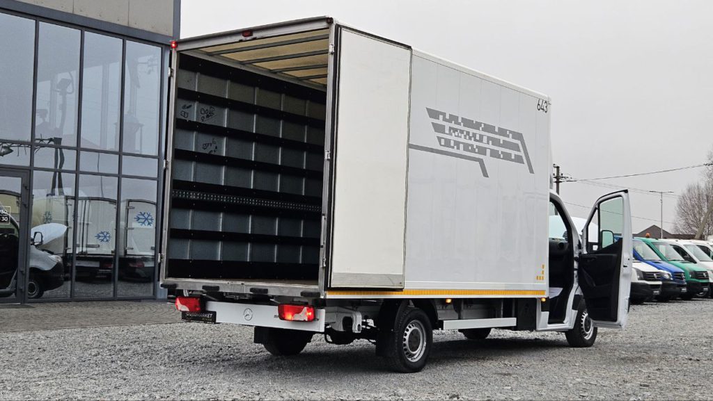 Mercedes-Benz Sprinter 2021