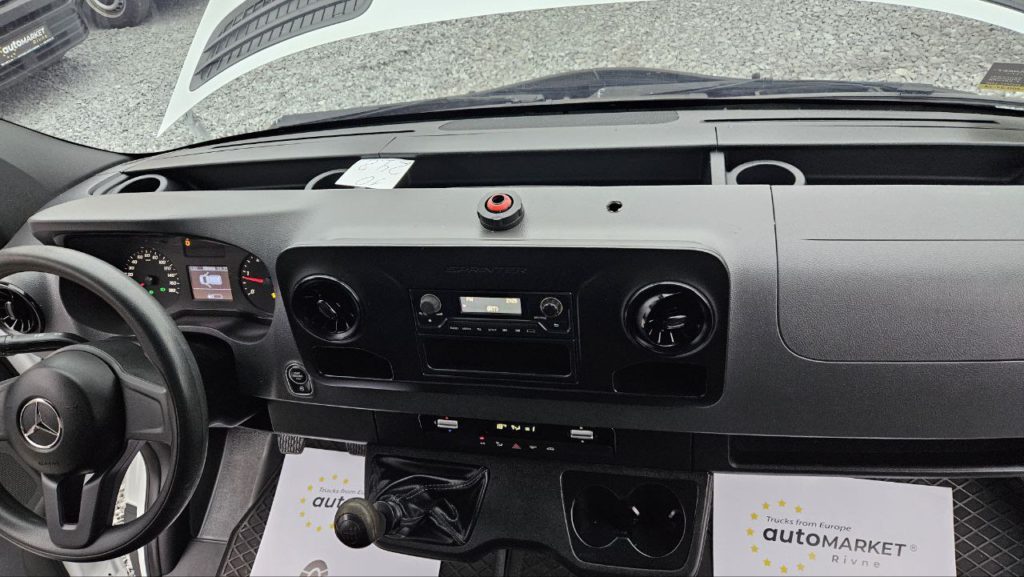 Mercedes-Benz Sprinter 2021