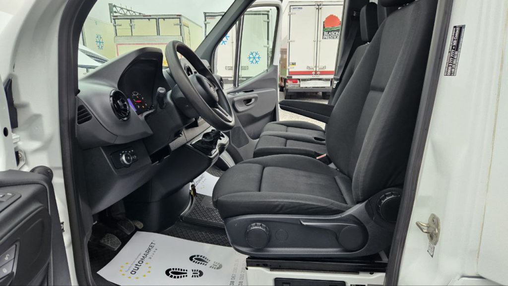 Mercedes-Benz Sprinter 2021