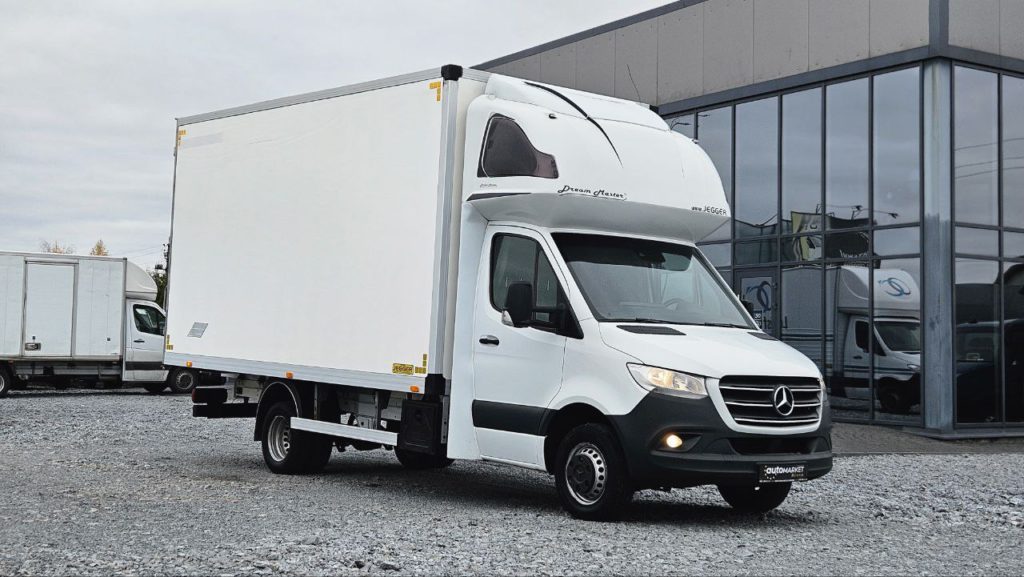 Mercedes-Benz Sprinter 2021
