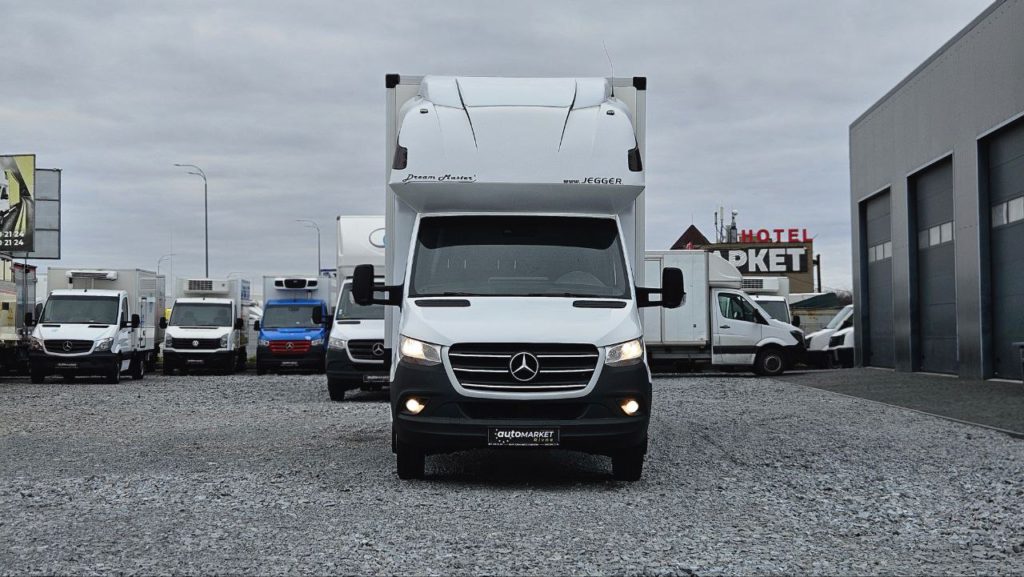 Mercedes-Benz Sprinter 2021