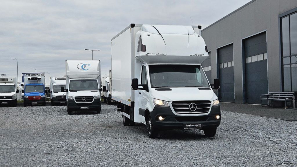 Mercedes-Benz Sprinter 2021