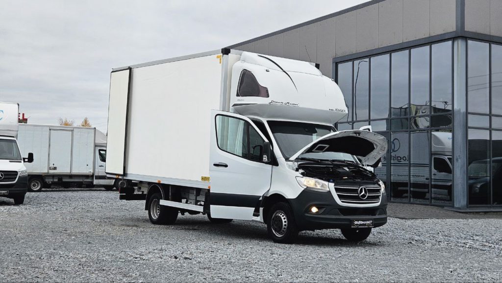 Mercedes-Benz Sprinter 2021