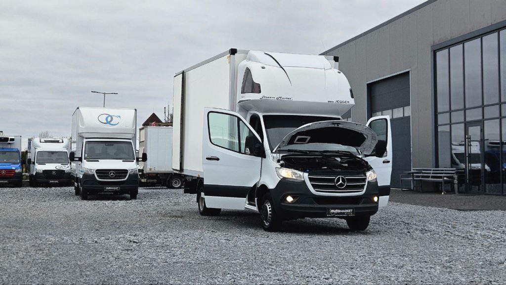 Mercedes-Benz Sprinter 2021