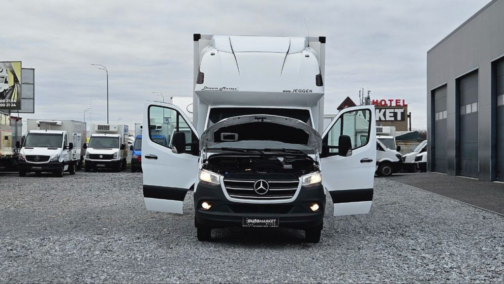 Mercedes-Benz Sprinter 2021