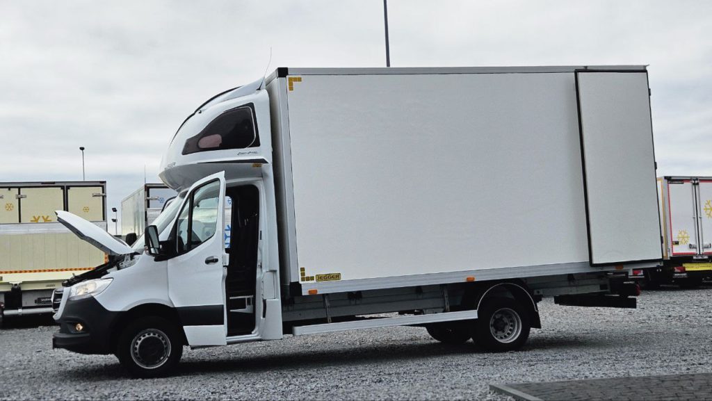 Mercedes-Benz Sprinter 2021