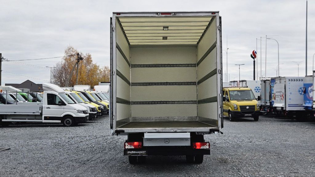Mercedes-Benz Sprinter 2021