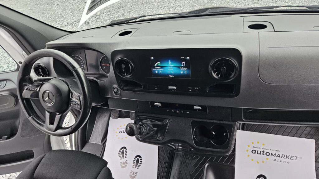 Mercedes-Benz Sprinter 2021