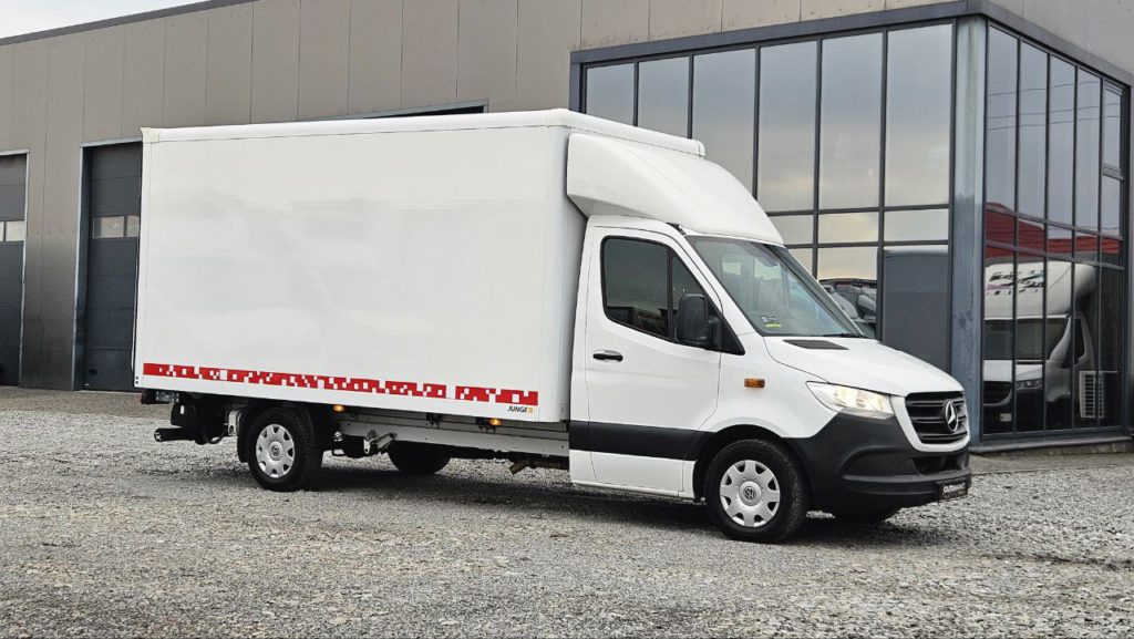 Mercedes-Benz Sprinter 2021