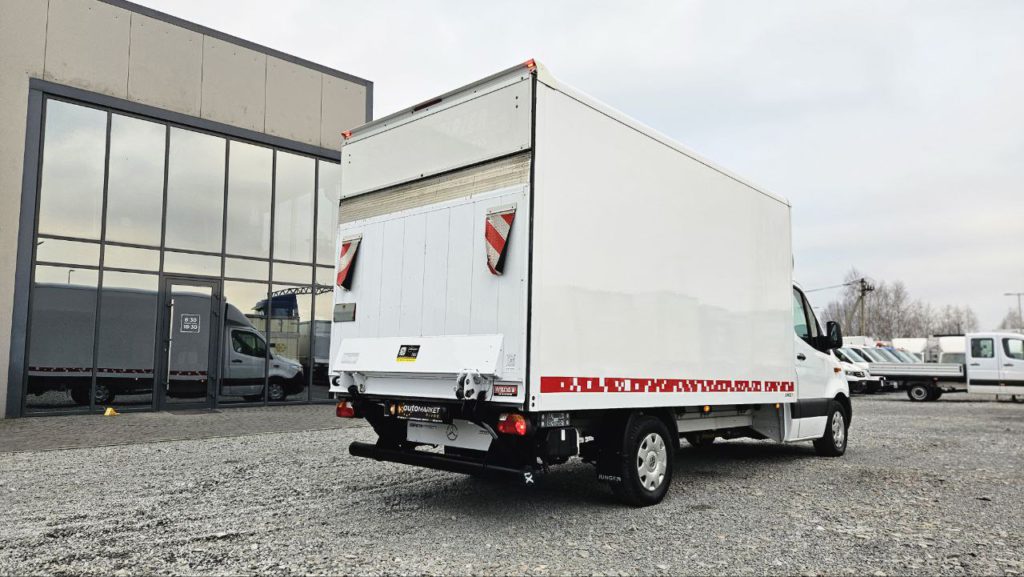 Mercedes-Benz Sprinter 2021