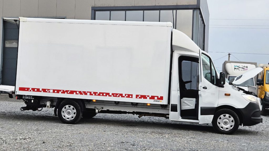 Mercedes-Benz Sprinter 2021