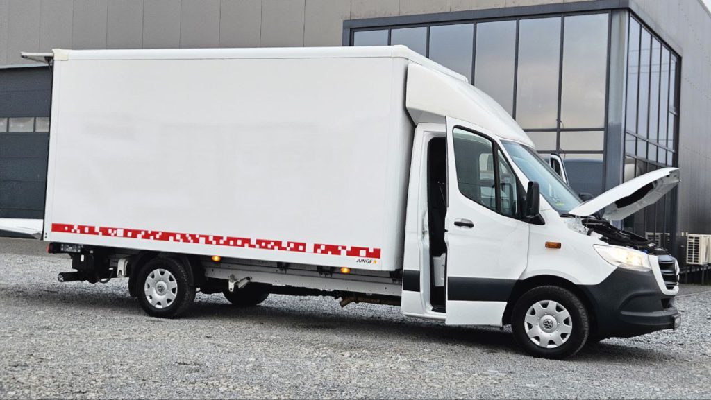 Mercedes-Benz Sprinter 2021