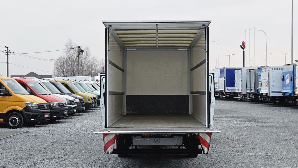 Mercedes-Benz Sprinter 2021