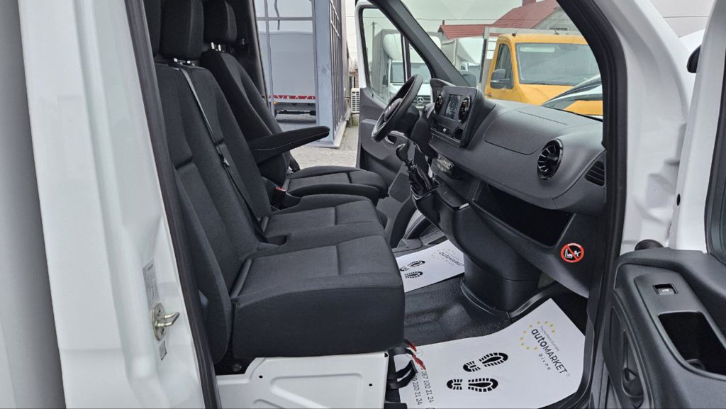 Mercedes-Benz Sprinter 2021