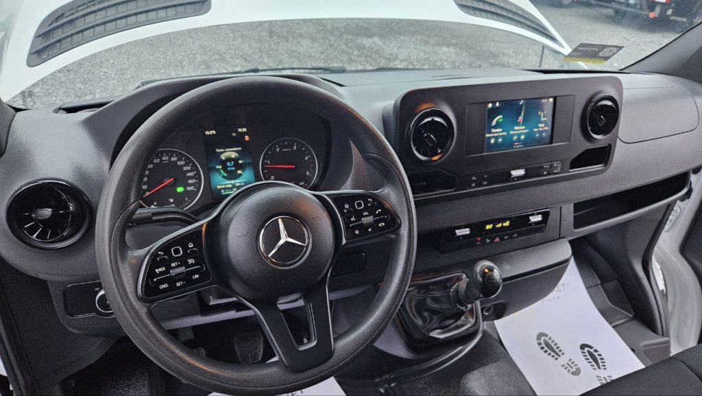 Mercedes-Benz Sprinter 2021
