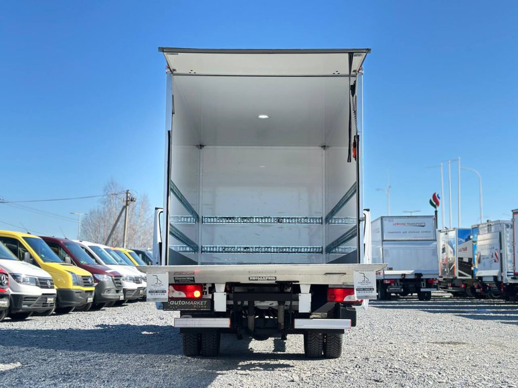 Mercedes-Benz Sprinter 2022