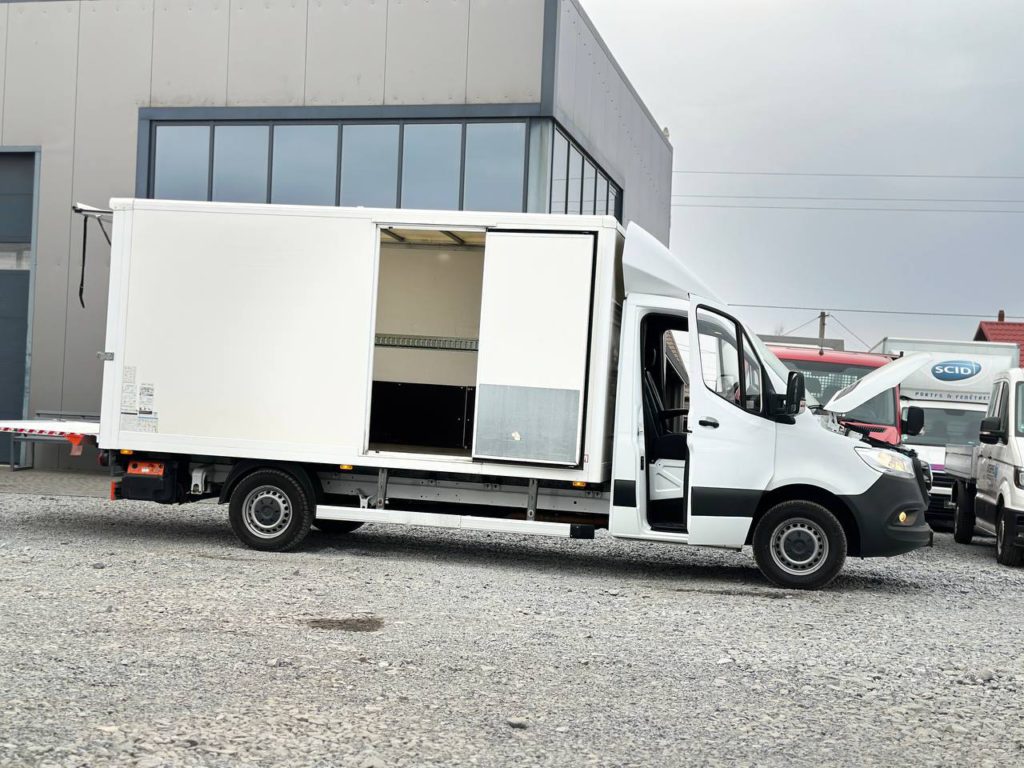 Mercedes-Benz Sprinter 2023