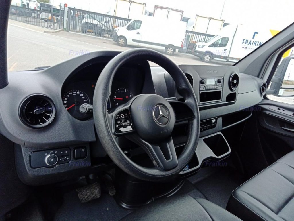 Mercedes-Benz Sprinter 2023