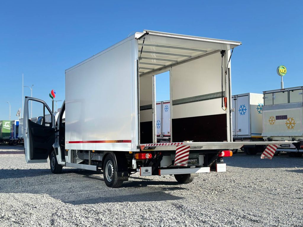 Mercedes-Benz Sprinter 2023