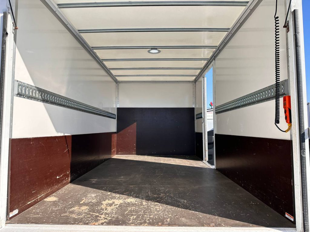 Mercedes-Benz Sprinter 2023