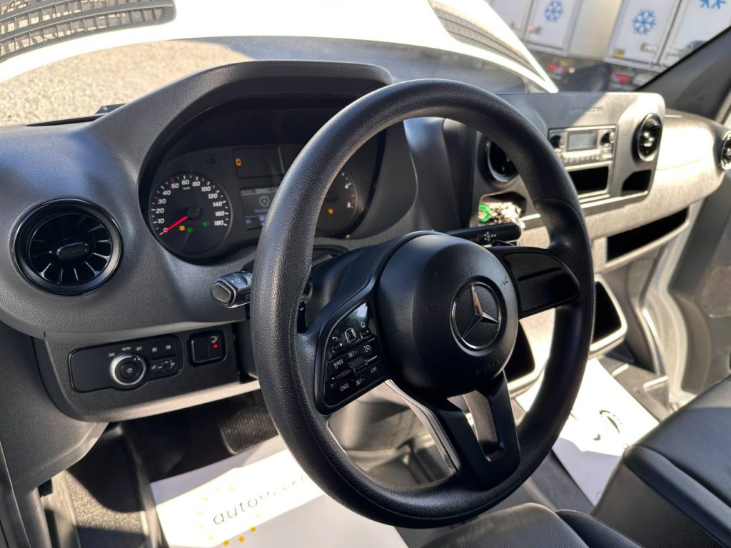 Mercedes-Benz Sprinter 2023