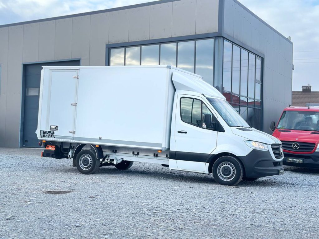 Mercedes-Benz Sprinter 2021