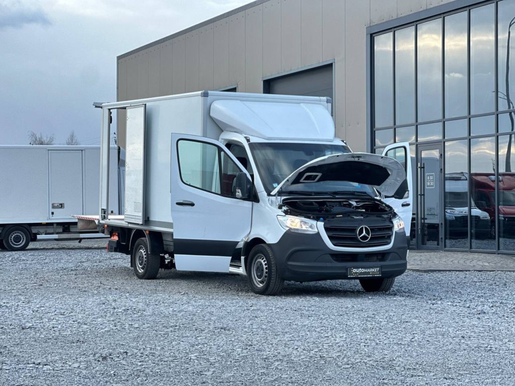 Mercedes-Benz Sprinter 2021