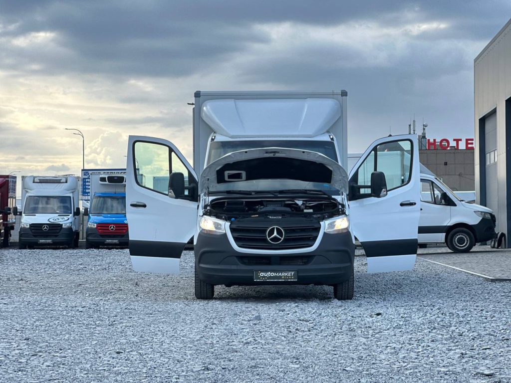 Mercedes-Benz Sprinter 2021