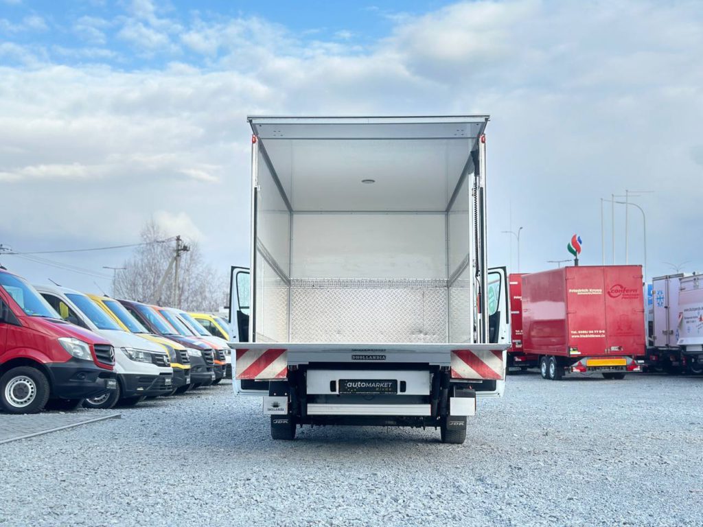 Mercedes-Benz Sprinter 2021