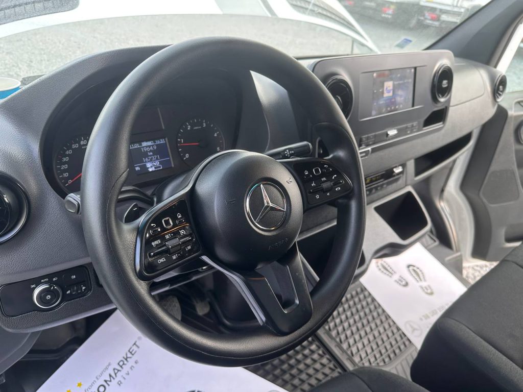 Mercedes-Benz Sprinter 2021