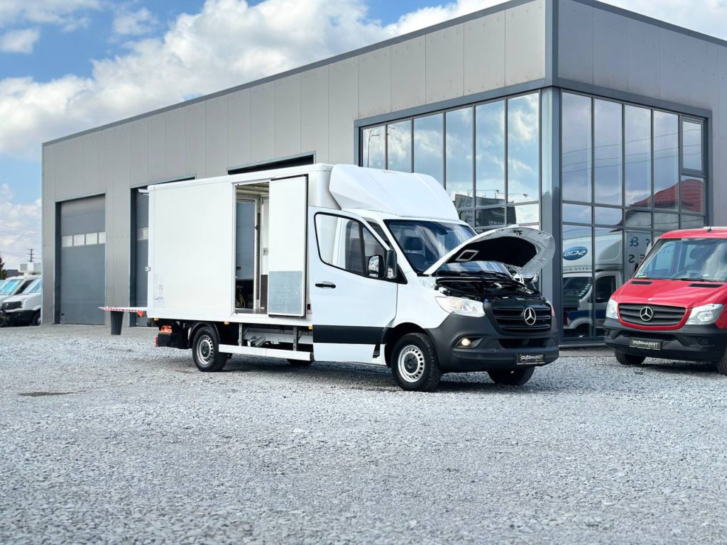 Mercedes-Benz Sprinter 2023