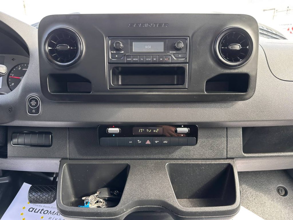 Mercedes-Benz Sprinter 2023