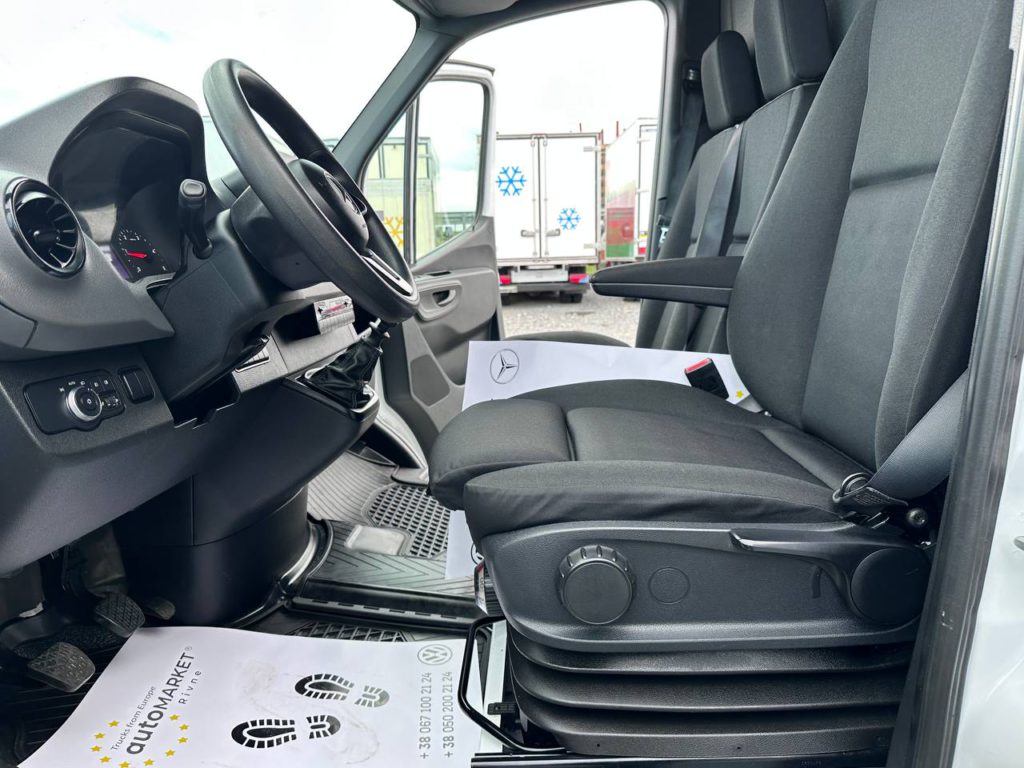 Mercedes-Benz Sprinter 2021