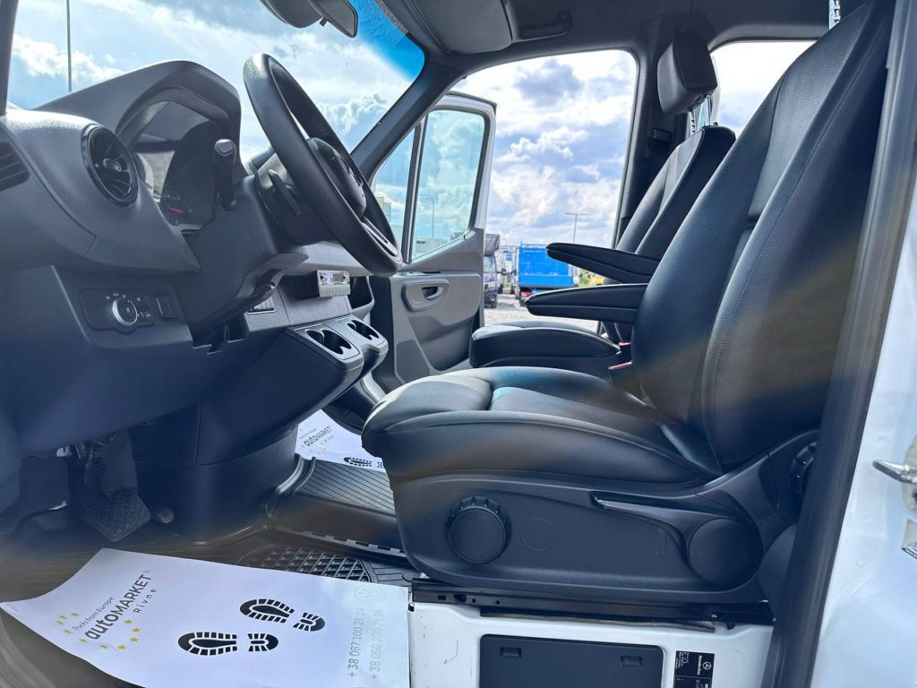 Mercedes-Benz Sprinter 2021