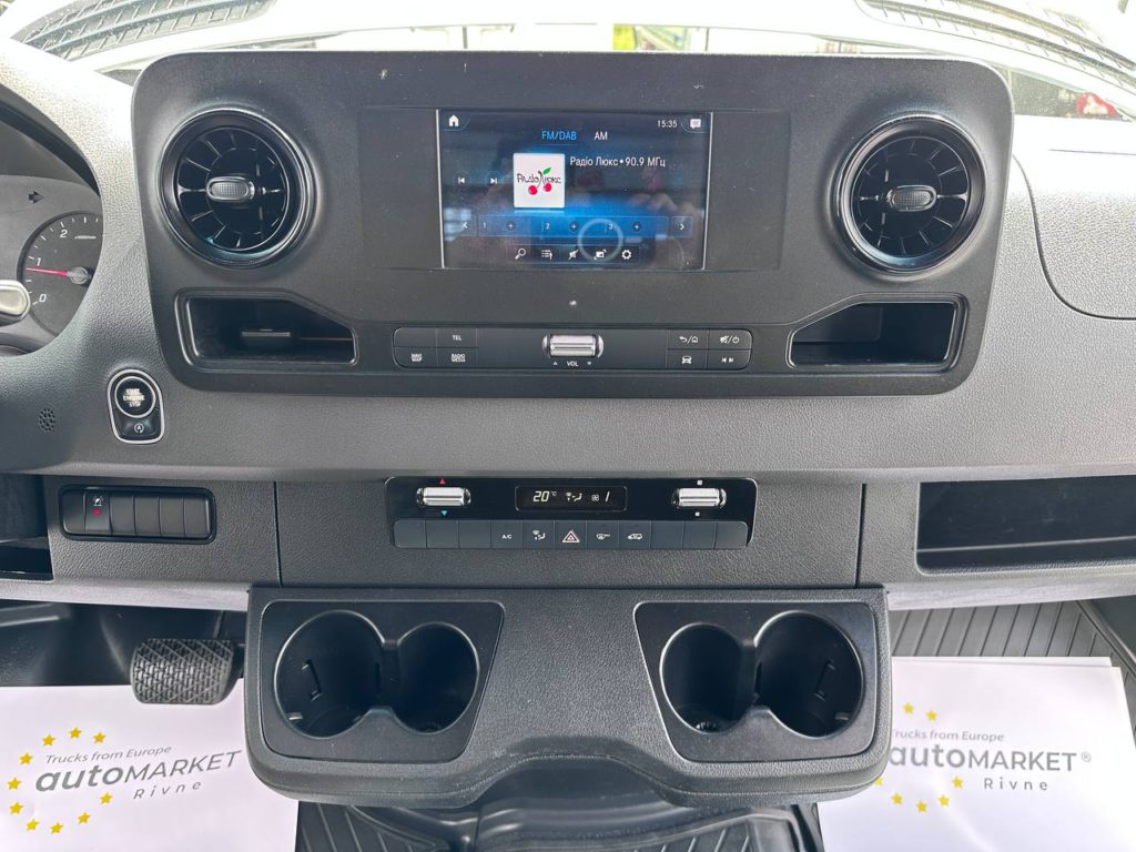 Mercedes-Benz Sprinter 2021