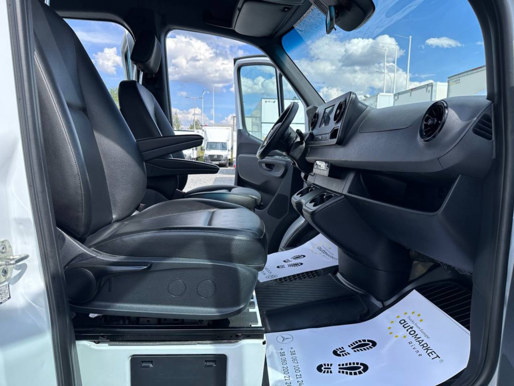 Mercedes-Benz Sprinter 2021