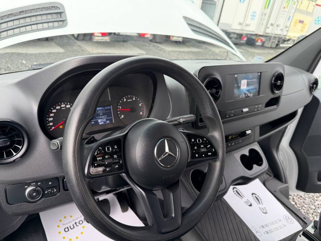 Mercedes-Benz Sprinter 2021