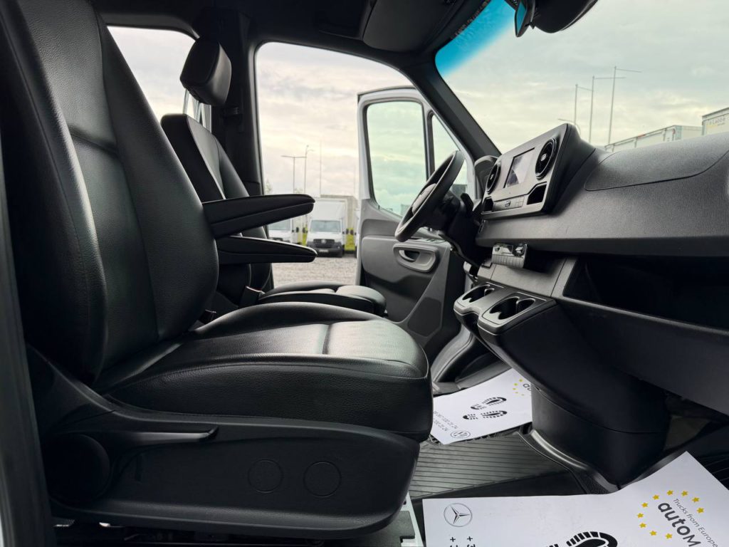Mercedes-Benz Sprinter 2021