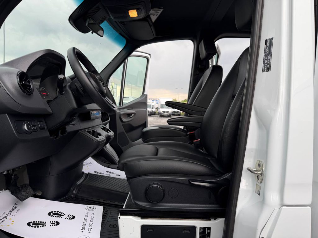Mercedes-Benz Sprinter 2021