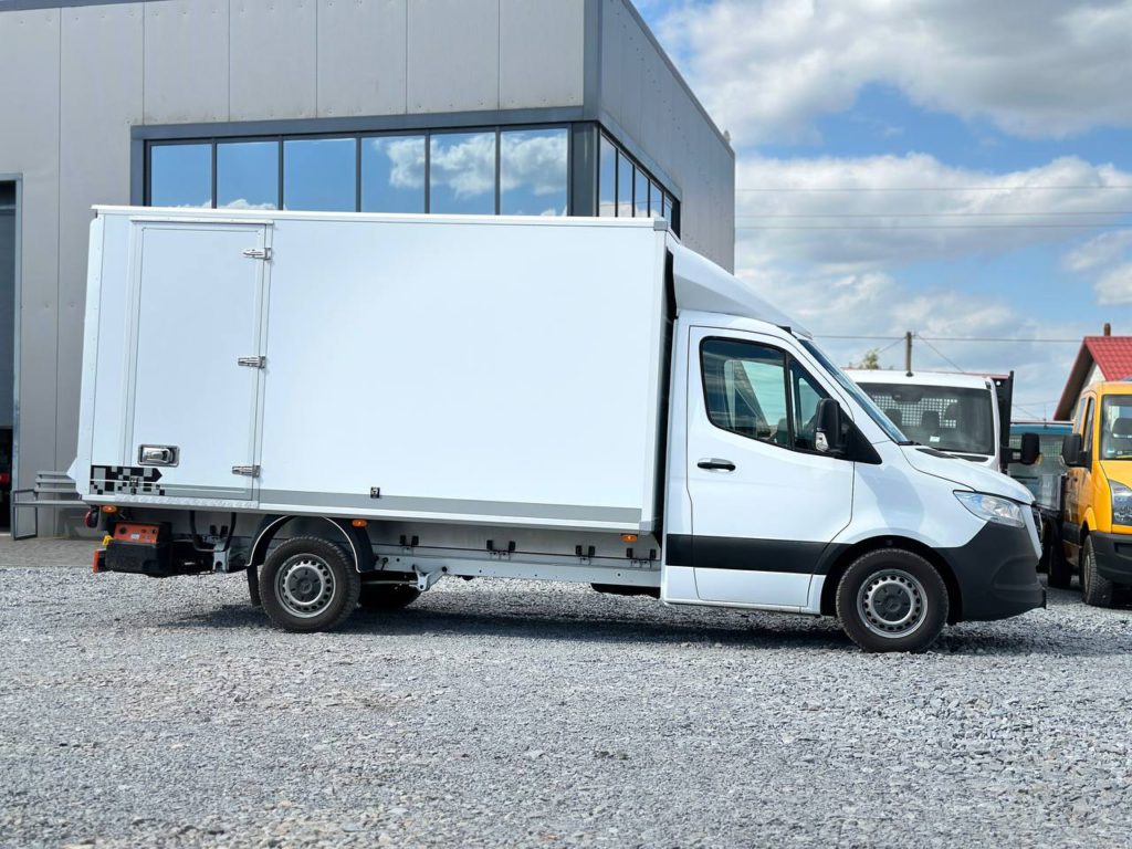 Mercedes-Benz Sprinter 2021