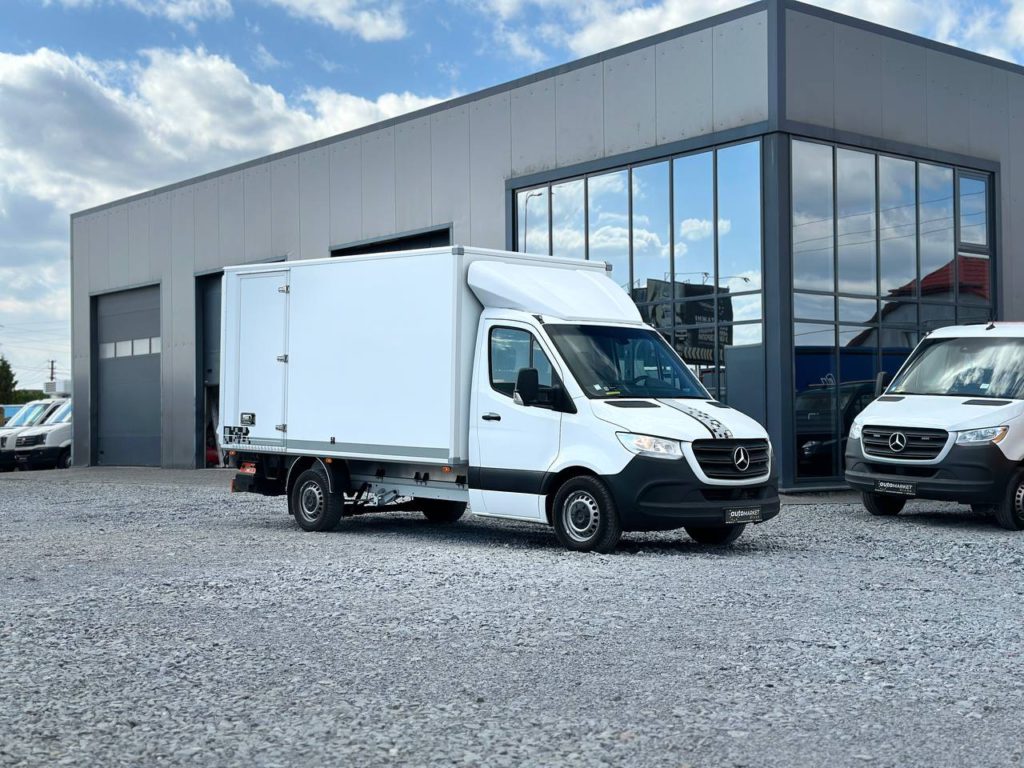 Mercedes-Benz Sprinter 2021