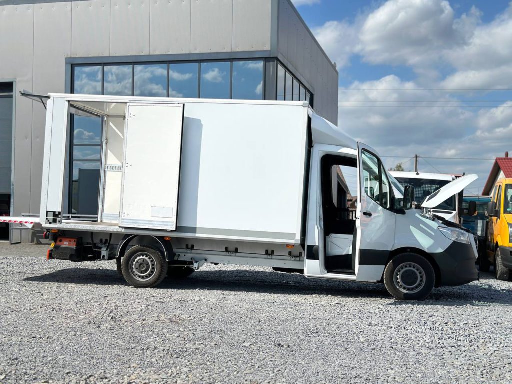 Mercedes-Benz Sprinter 2021