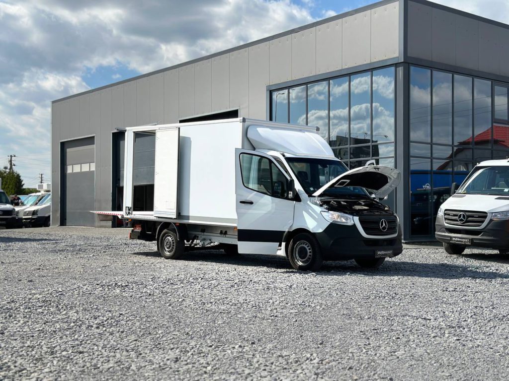 Mercedes-Benz Sprinter 2021