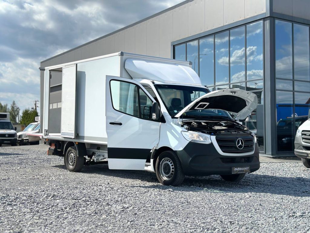 Mercedes-Benz Sprinter 2021