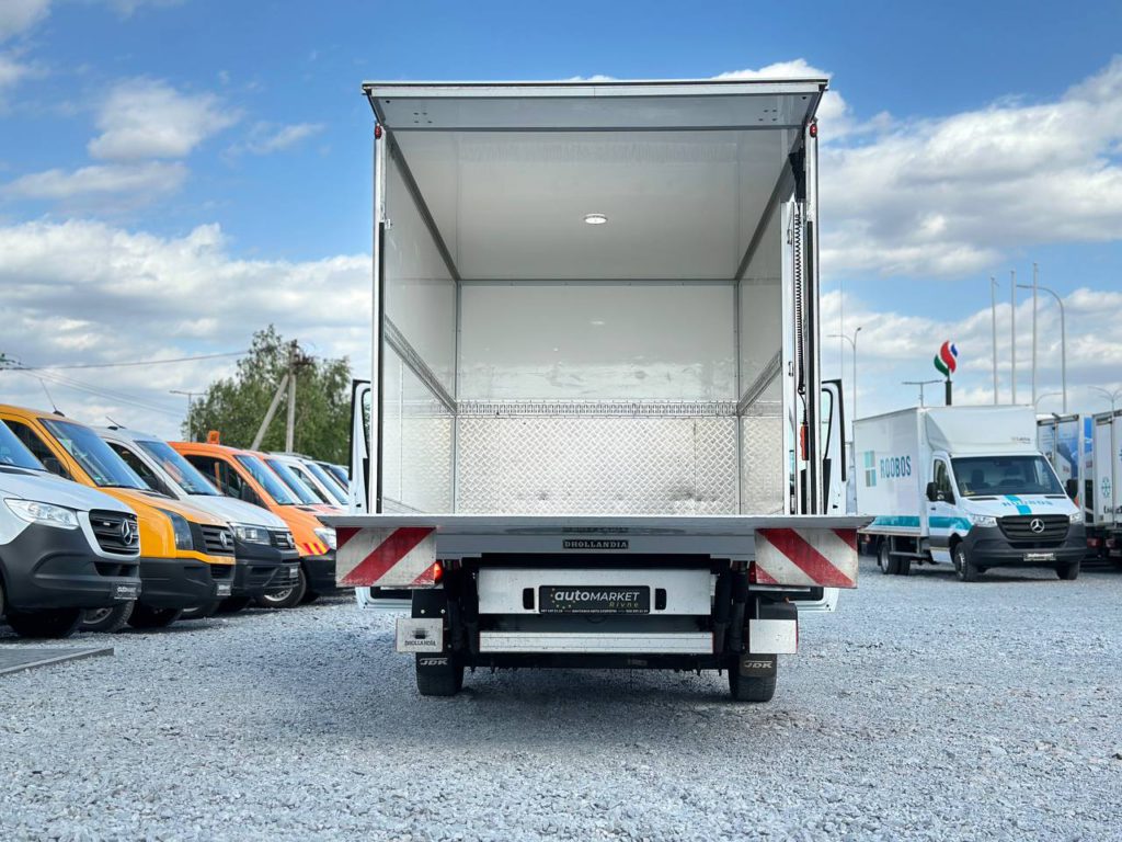 Mercedes-Benz Sprinter 2021
