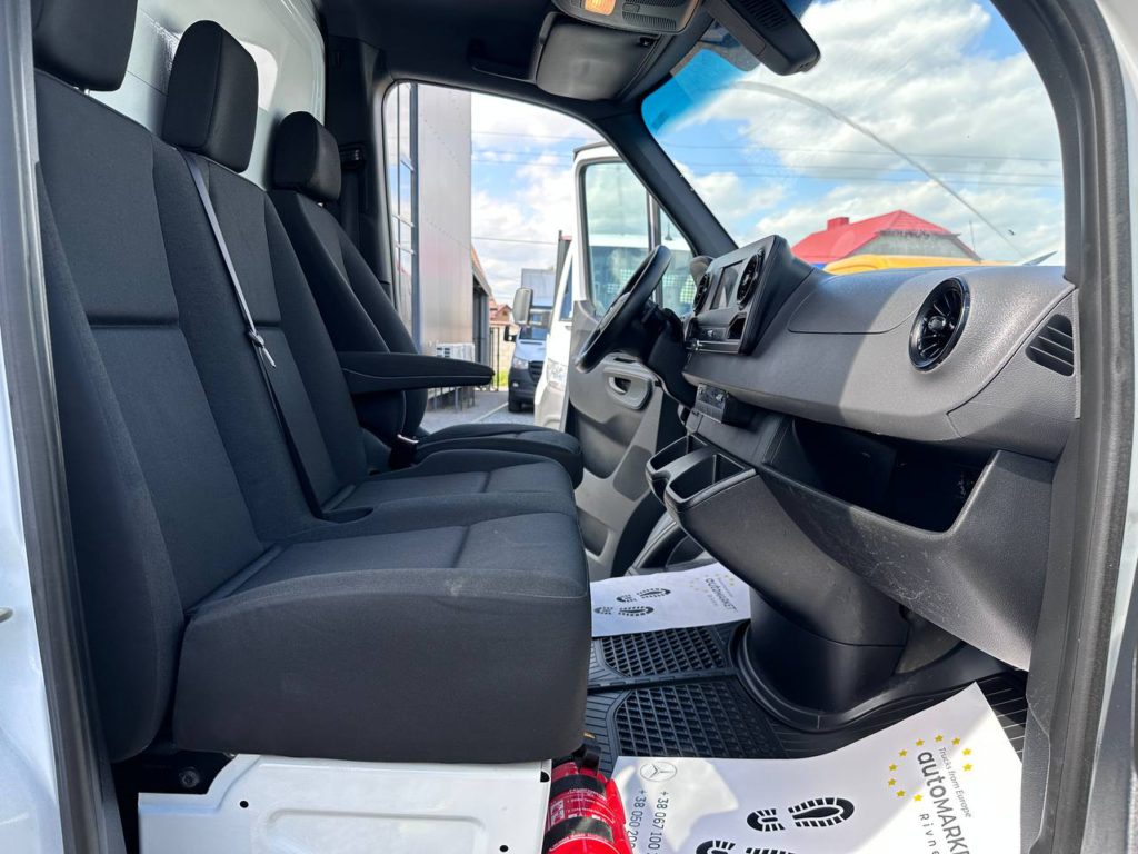 Mercedes-Benz Sprinter 2021