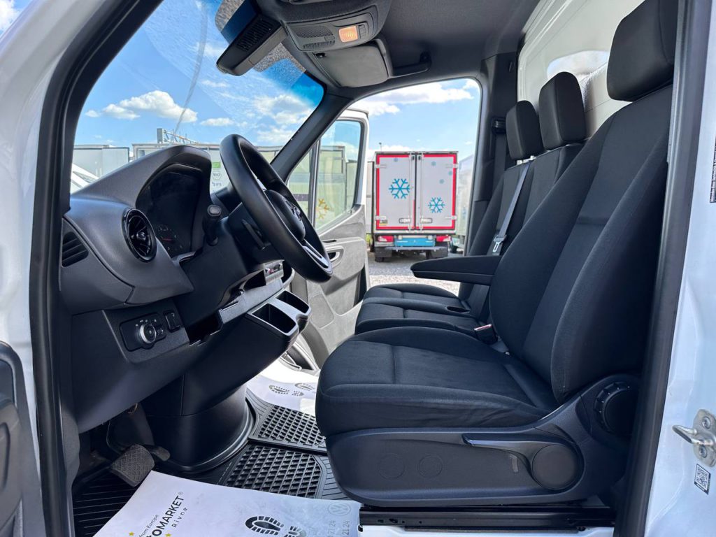 Mercedes-Benz Sprinter 2021