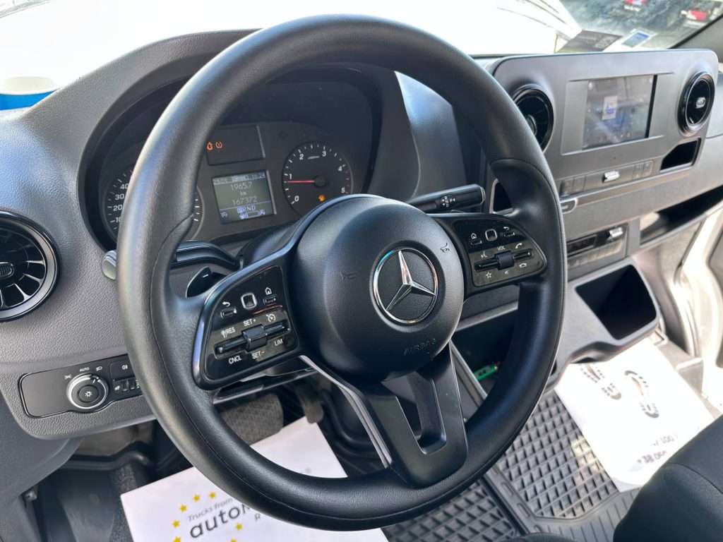 Mercedes-Benz Sprinter 2021