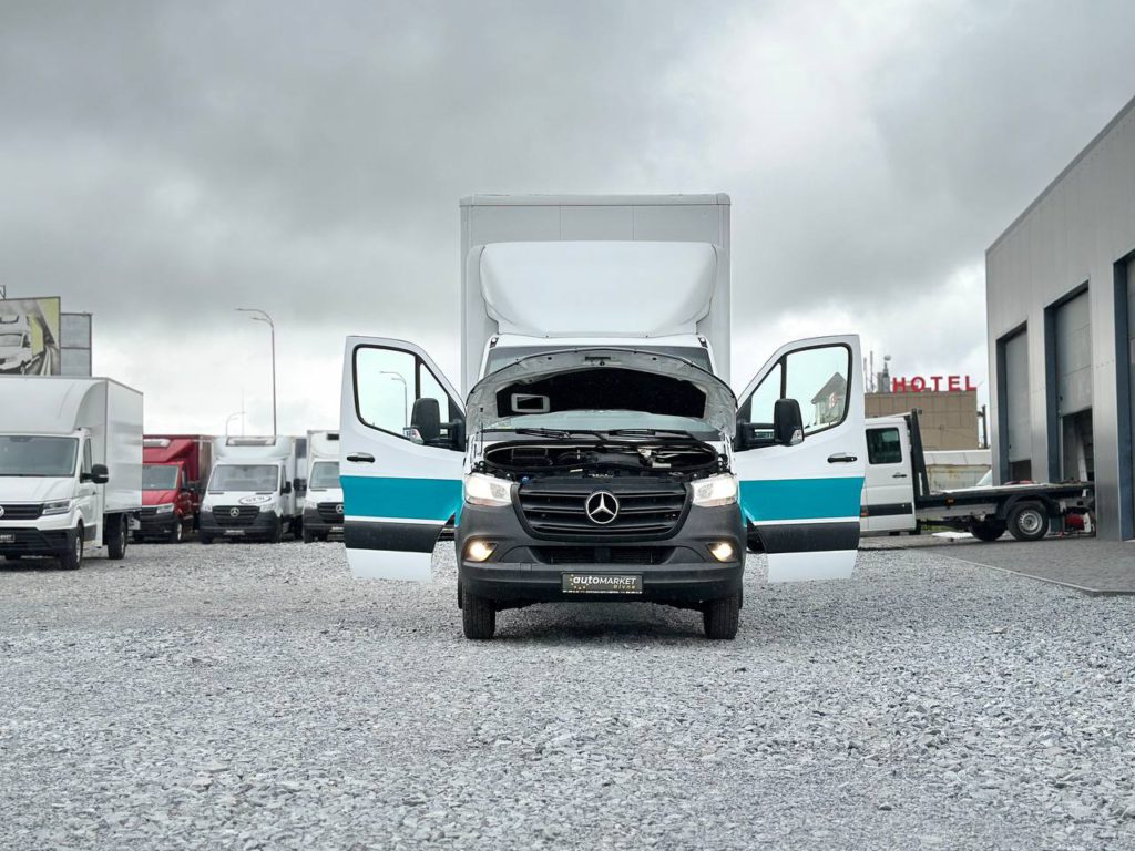 Mercedes-Benz Sprinter 2021